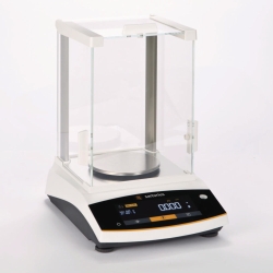 Precision balances Entris<sup>®</sup> II with square windshield
