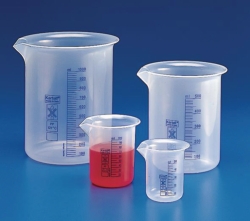 Gobelet, PP, forme basse, graduation bleue