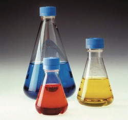 Disposable Erlenmeyer Flasks Nalgene™ with vented closure, PETG, sterile, with baffled bottom