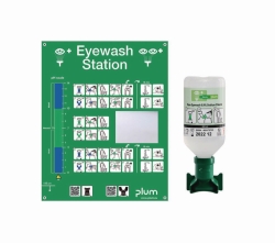 Eyewash station with an eye wash bottle