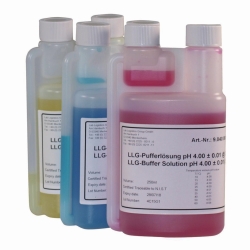 pH buffer solutions with colour coding in twin-neck dispensing bottles